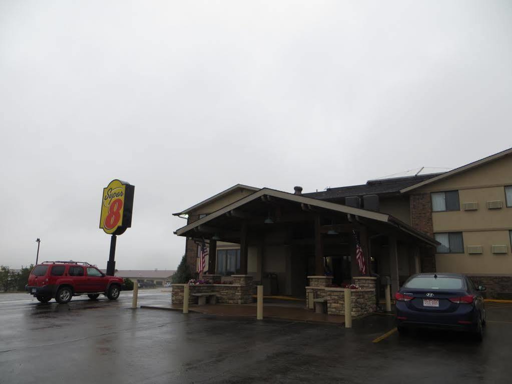 Super 8 By Wyndham Spearfish Exterior foto